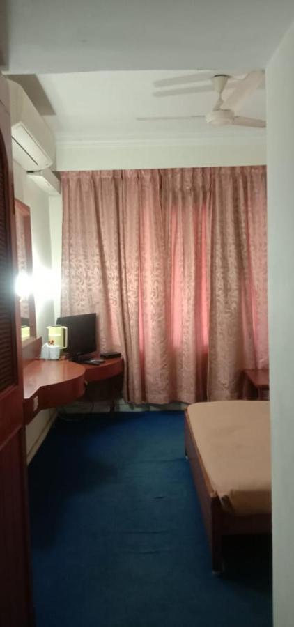 Hotel Goutham Manor Ченнаї Екстер'єр фото
